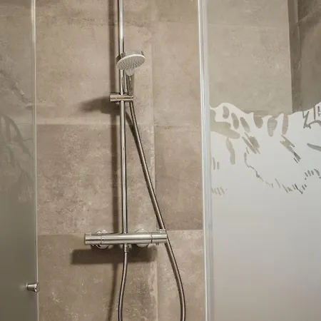 Alpenglueck דירה *